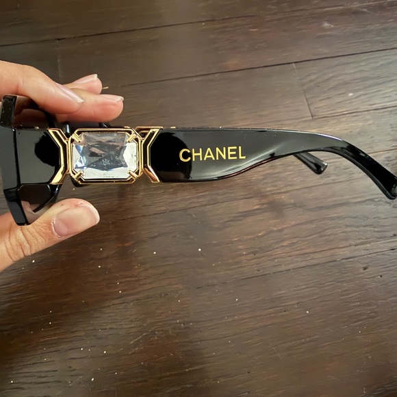 Designer Sunglasses - Picture 6 of 8